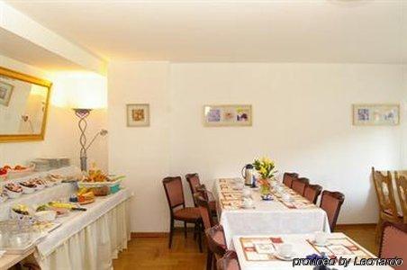 Paris 3* Дюссельдорф